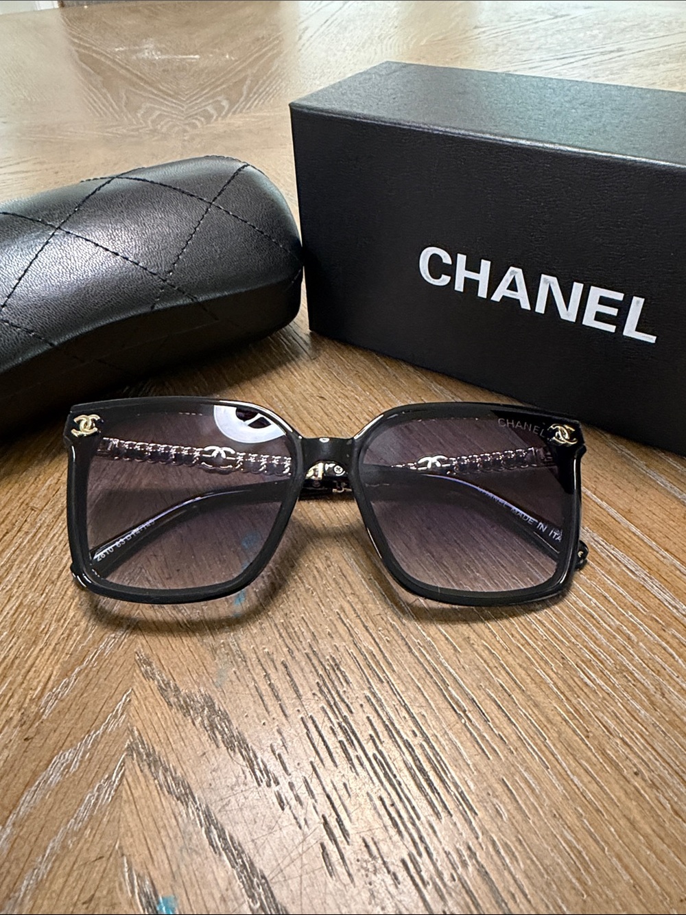 CHANEL Black & Gold Leather Square Gradient Sunglasses with Gold Logos - Picture 4 of 10